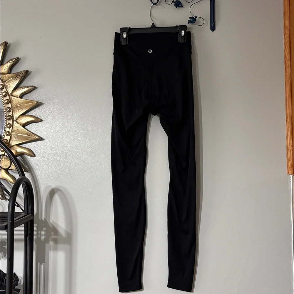 Lululemon Black Breezethrough Leggings - Picture 6 of 8